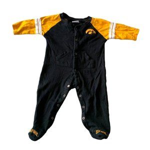 Pro Edge Boy Baby Infant Size 0 3 months Go Iowa Hawkeyes 1 Piece Bodysuit Pajam